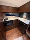Mint-Marine_Princess-V40_Rascal_09.jpg
